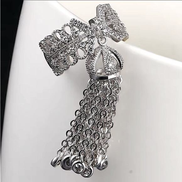 WHITE GOLD PLATED TASSEL STATEMENT RING CROWN - Picture 2 of 16